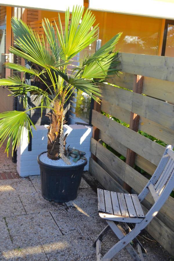 Beachy Chic Zandvoort Ngoại thất bức ảnh